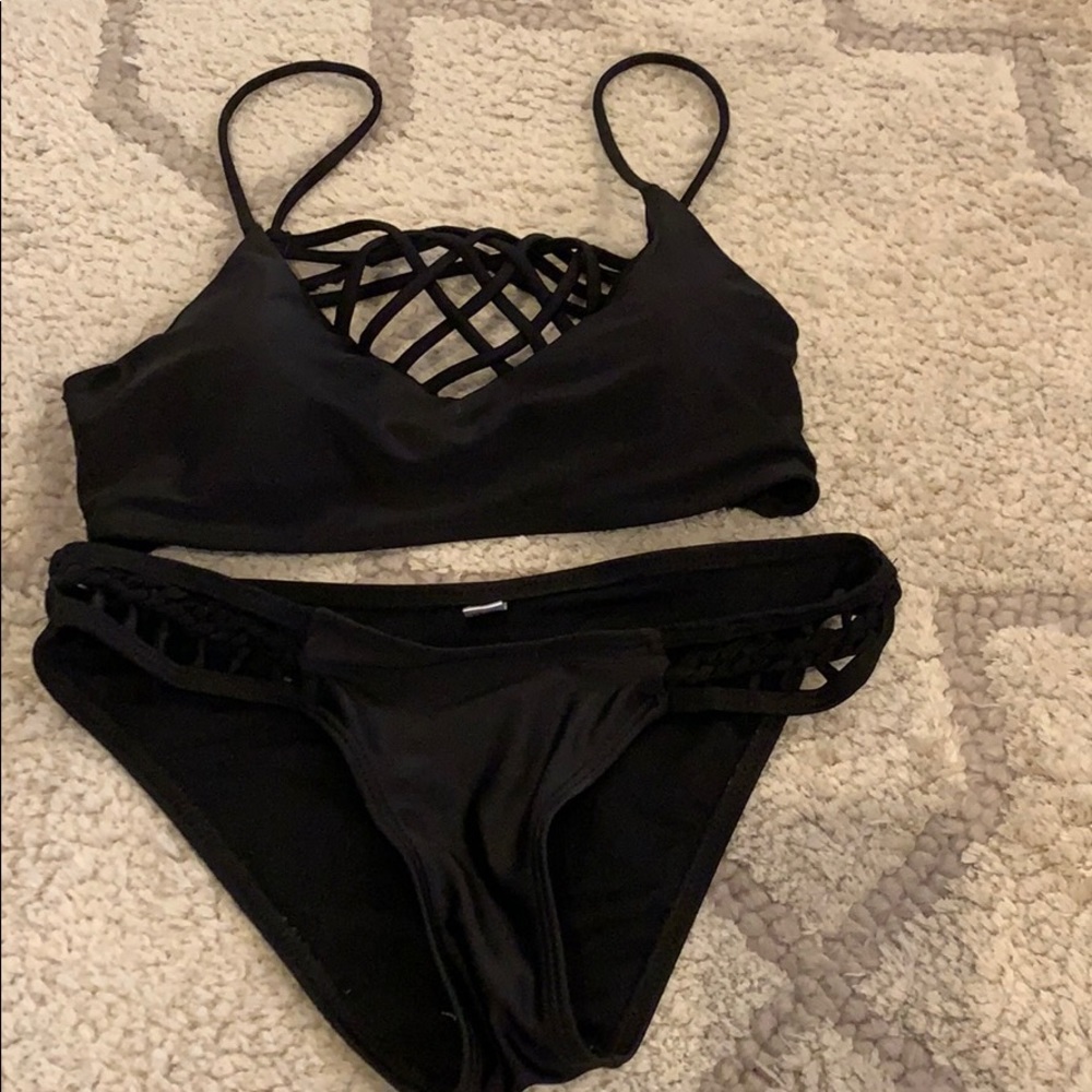 Black boutique bikini